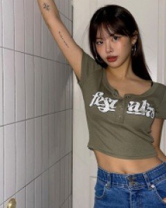 Y2K 크롭 반팔 티셔츠