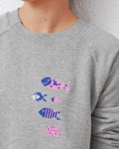 Fish embroidery tee-2Color