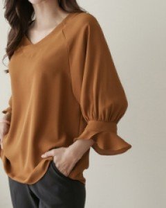 Nels Blouse MA08196