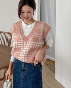 Maple Checkered Knitwear Vest