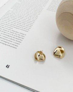 Round shape earring