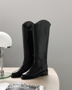 Panelled long boots