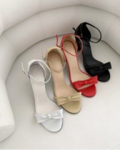 Ribbon sandal heel