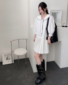 Public sailor dress