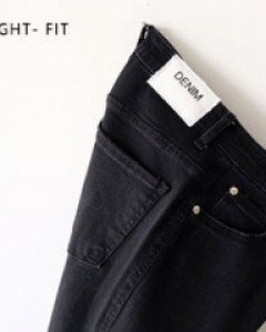 BLACK- Straight-FIT jean