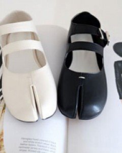 TaVi Flat shoes