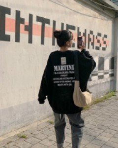 Martini Nayem Long-sleeve Man to man