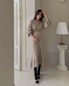 Maternity*Beautiful Knit Dress