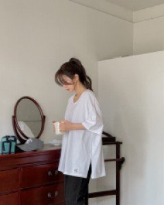 Tihasi Slit Long T-shirt