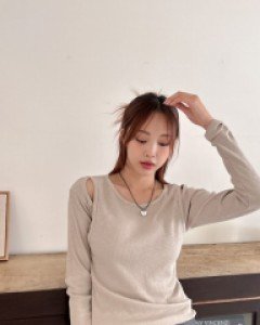 Koujin Ribbed Cutout T-shirt