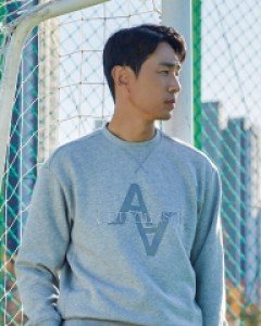 Signature logo classic sweatshirt gray(unisex) 오범석 착용