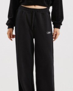 정전기 방지 Untact V2 velour color matching wide sweatpants WOMEN black츄 착용