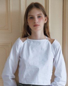 V.U.V Halterneck Blouse ( White )