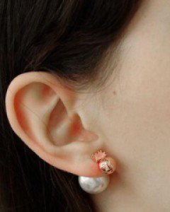 bong bong rose earring - ㅤㅤ