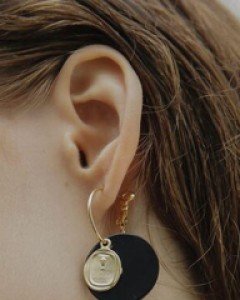 EASY. cha cha earring - ㅤㅤ