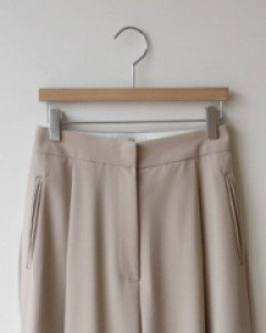 [20% SALE] have semi slacks