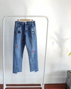 NEEDLE point jean