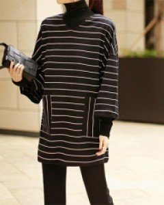 Culture V Neck Long Top - 2c