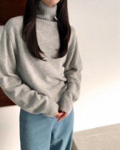 Stitch point turtleneck