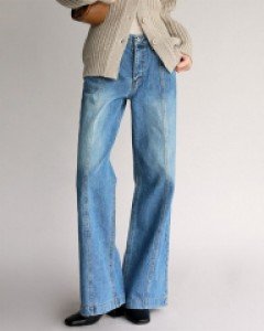 Wide leg low rise jean