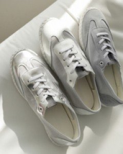 star mesh trainers