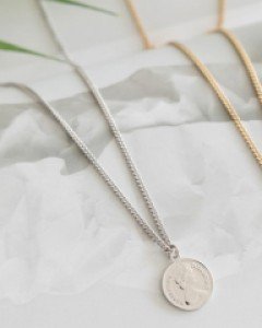 rose circle necklace