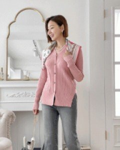 V-neck slim ribbed cardigan