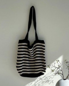 frondy striped knit bag