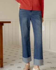 About Roll-Up Denim Pants