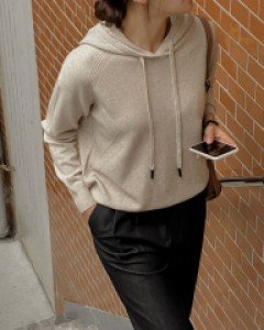 Coca line hood knit