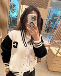 C logo knit bomber