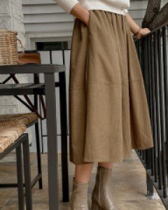 Corduroy cut banding skirt