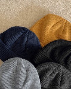 Daily corduroy short beanie